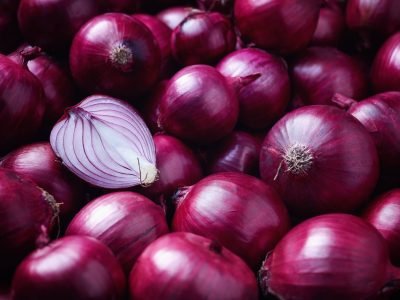 red-onion-full-frame-shot-n07s3c